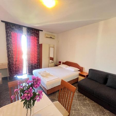 Apartments Radosevic Ulcinj Eksteriør bilde