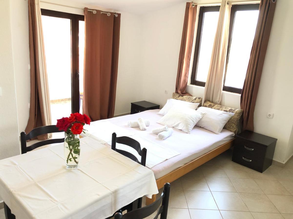 Apartments Radosevic Ulcinj Eksteriør bilde