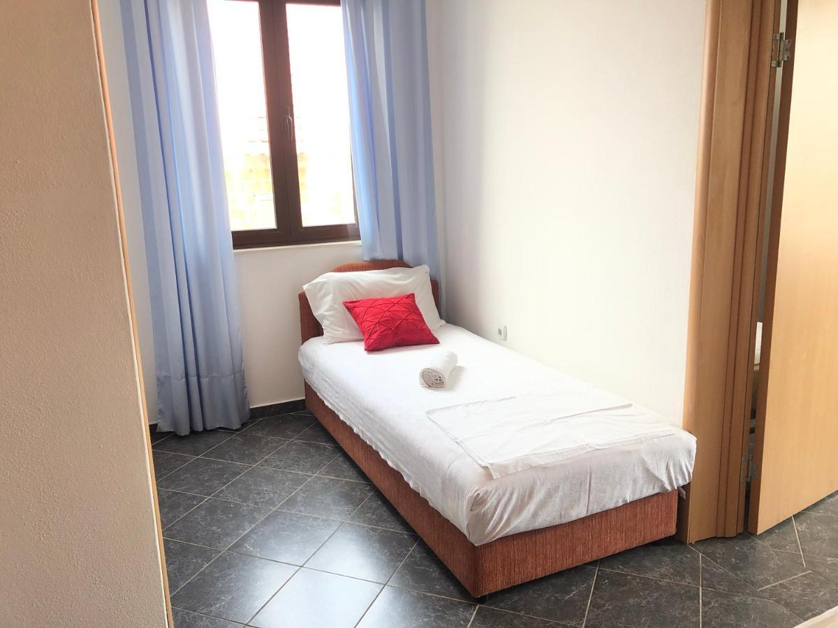 Apartments Radosevic Ulcinj Eksteriør bilde