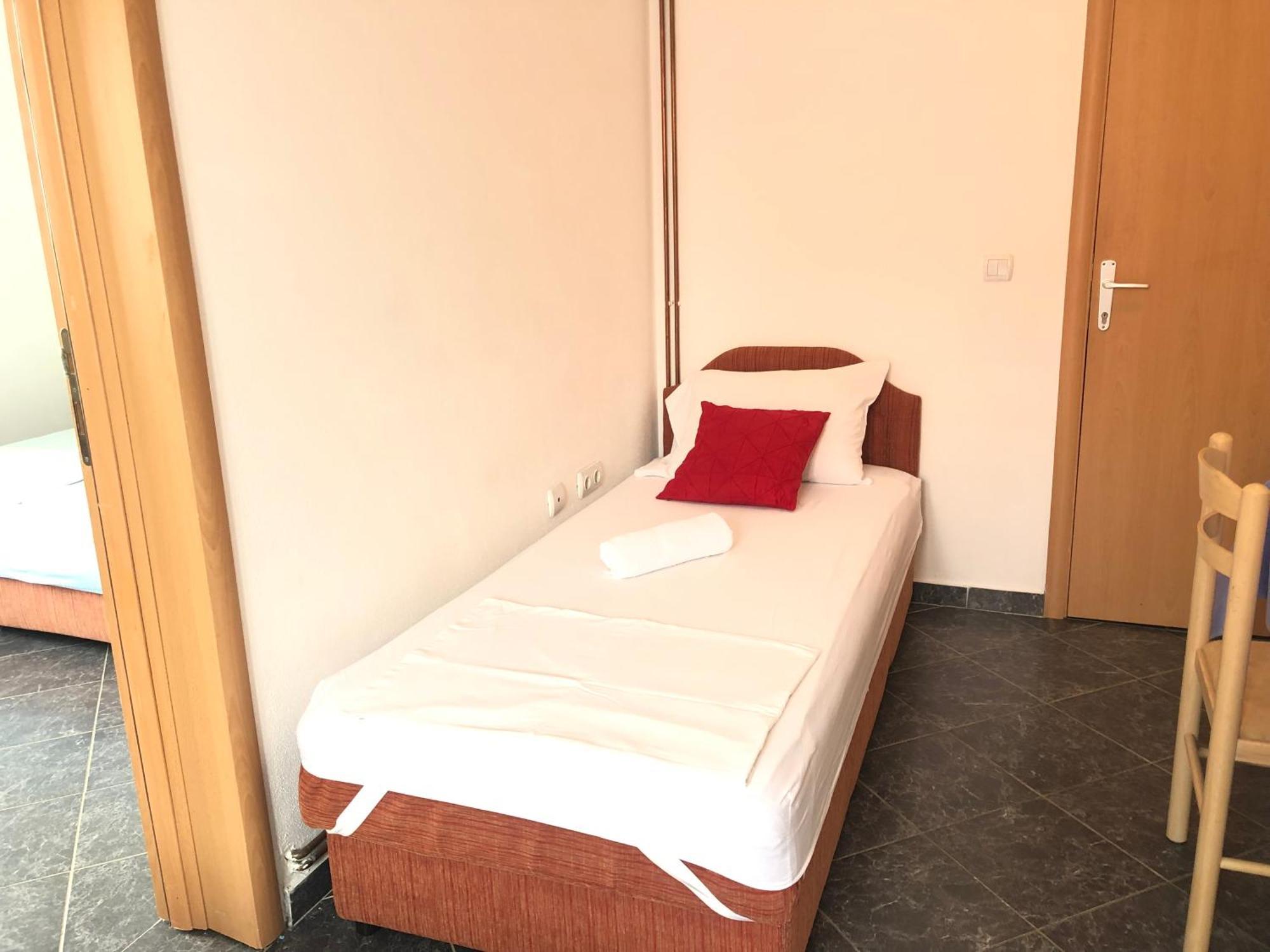 Apartments Radosevic Ulcinj Rom bilde