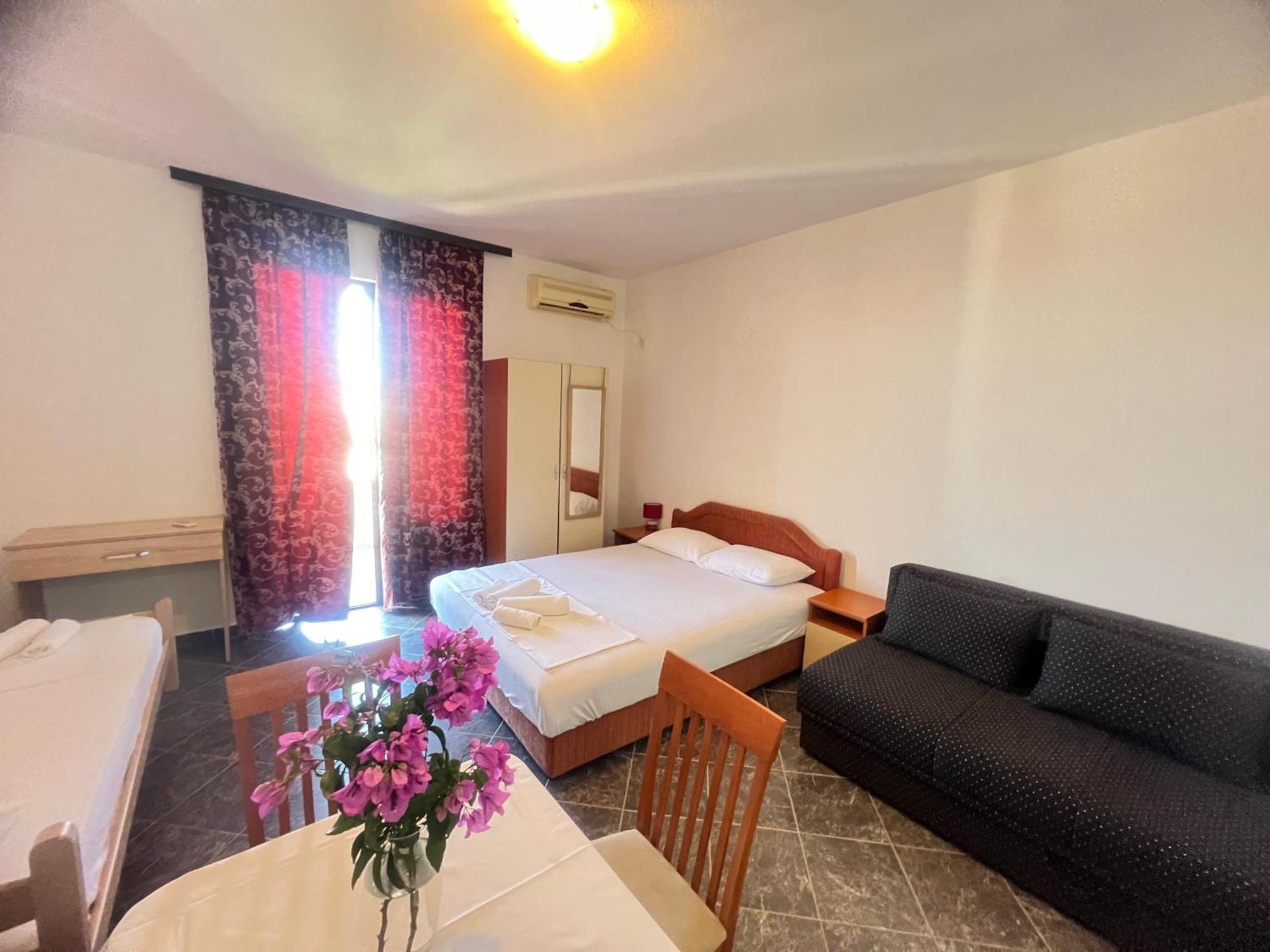 Apartments Radosevic Ulcinj Eksteriør bilde
